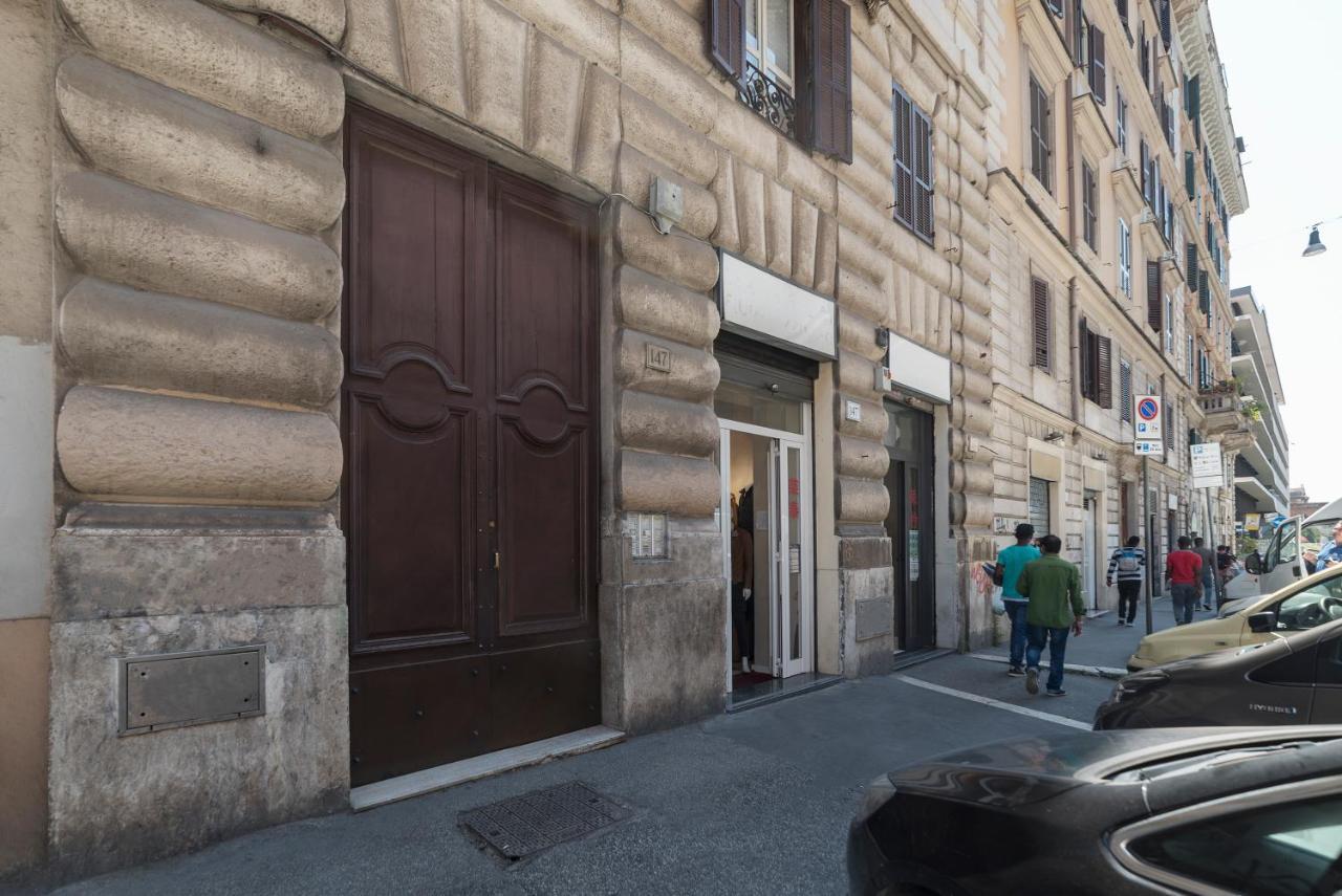 Piazza Vittorio Apartment Řím Exteriér fotografie