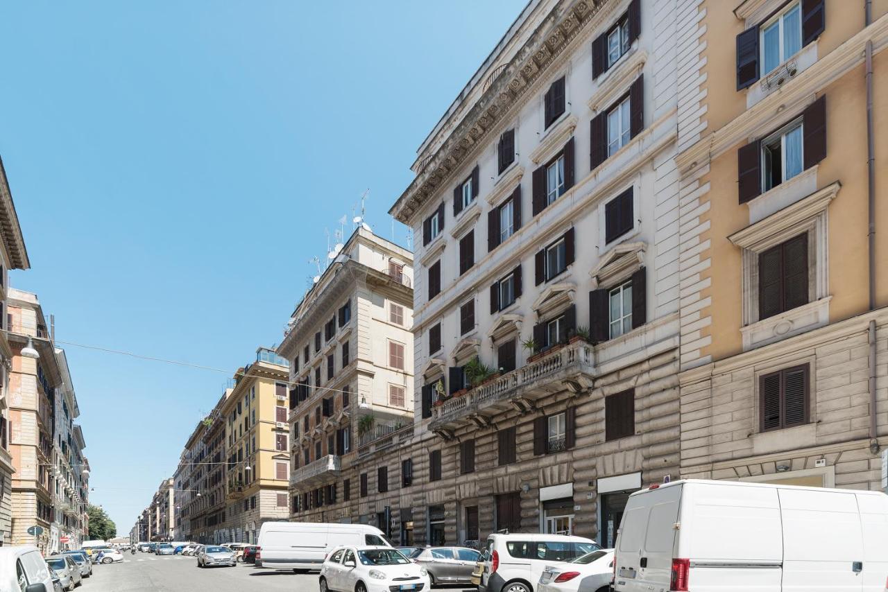 Piazza Vittorio Apartment Řím Exteriér fotografie
